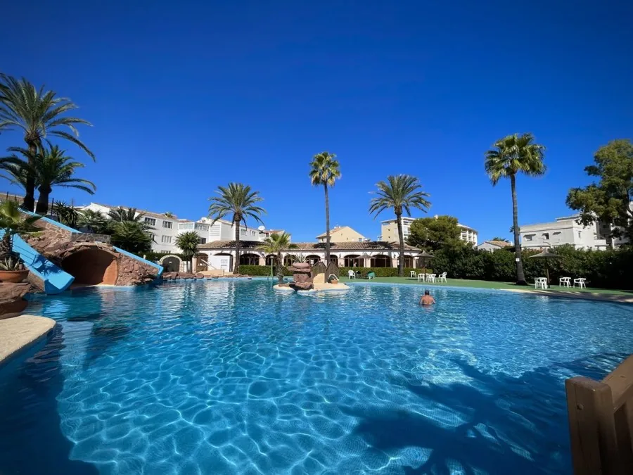 Piscina comunitaria