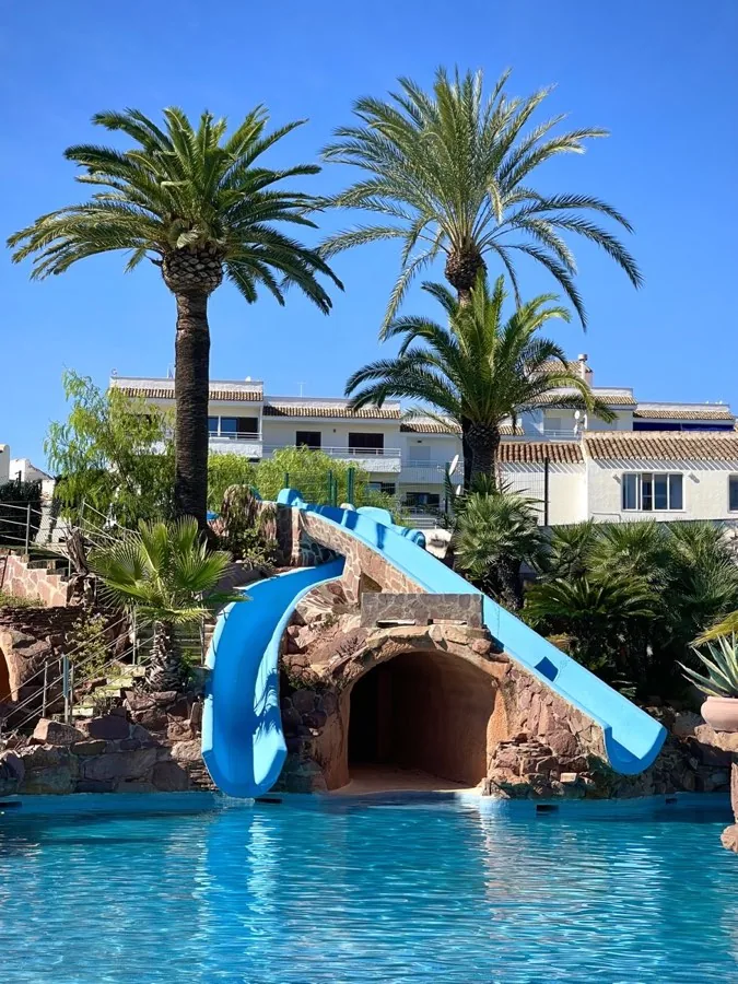 Piscina comunitaria